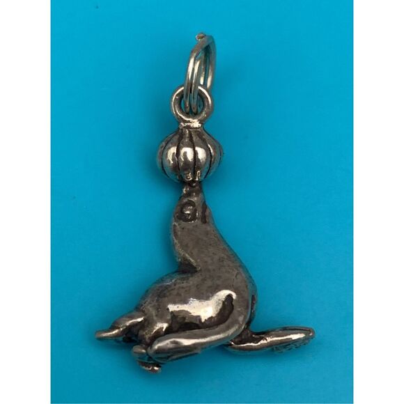 Seal with Ball Sterling Silver Jewelry Charm #sea life #circus - Picture 2 of 5